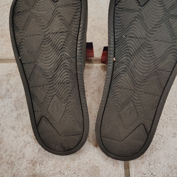 Chaco Black and Pink Sandals - Picture 3 of 3